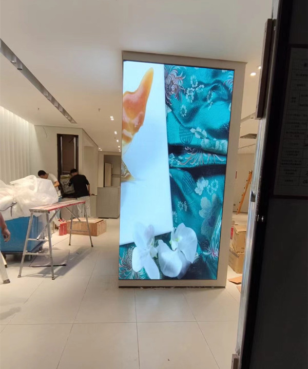 龙海商场门店转角LED显示屏